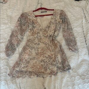 XS Petite Chic Abercrombie & Fitch Wrap Mini Dress